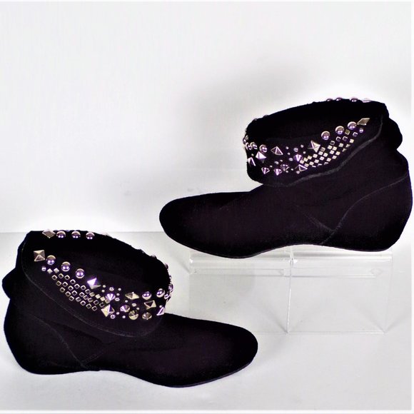 GIANNI BINI size 6.5M black suede low-rise flat-heel slouch boots metal studding - Picture 4 of 13